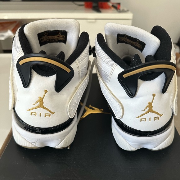 Jordan 6 size 12 1/2 US. Used but in great condition with box. - Picture 3 of 5